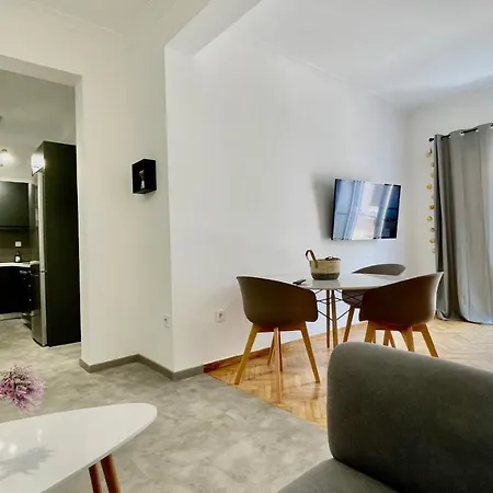 Gorgeous Renovated Apt. Close To Metro And Cultural Sites! Apartmán *