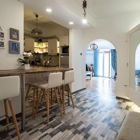 Blue Ark Loving Apartment *