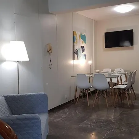 Double - Center, 7 Bd, 3 Bath * Athens
