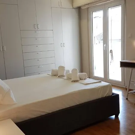 Double - Center, 7 Bd, 3 Bath