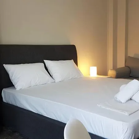 Apartment Double - Center, 7 Bd, 3 Bath *