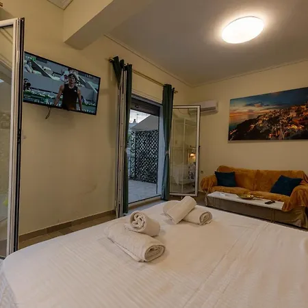 Apartment Plaka House