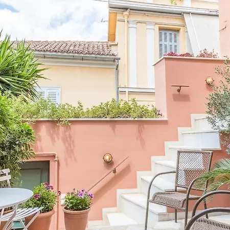 Apartment Aristocratic Home Under Acropolis *