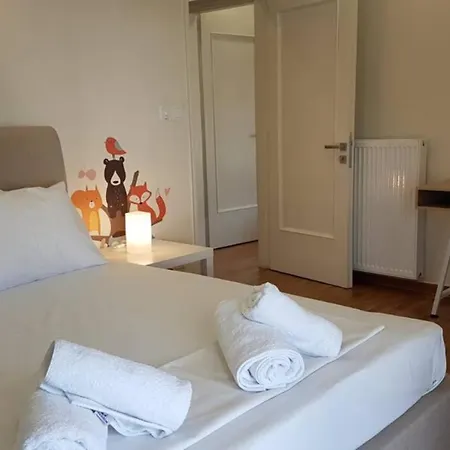 Apartment Double - Center, 7 Bd, 3 Bath