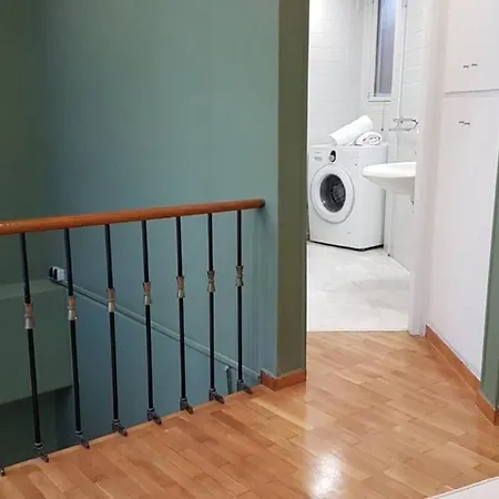 Double - Center, 7 Bd, 3 Bath *