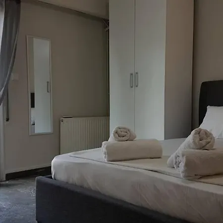 Apartment Double - Center, 7 Bd, 3 Bath Athens