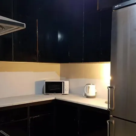 Apartment Double - Center, 7 Bd, 3 Bath *