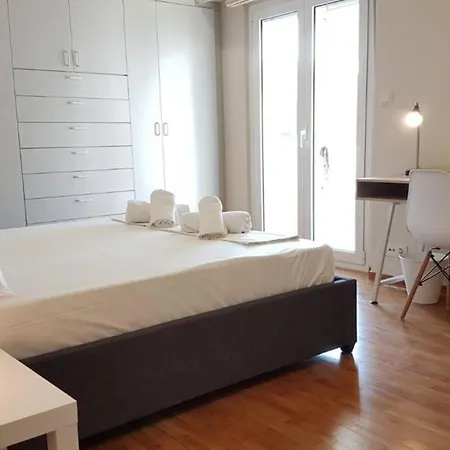 Apartment Double - Center, 7 Bd, 3 Bath Athens