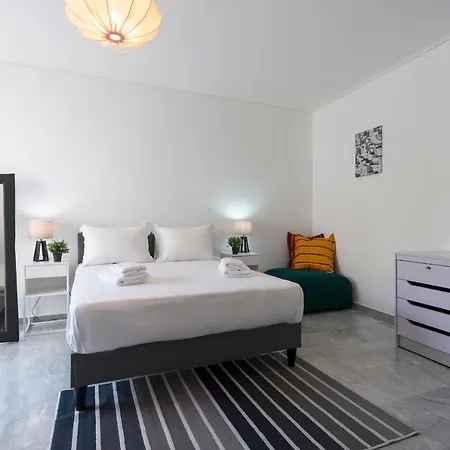 3bd Apt. Near Acropolis