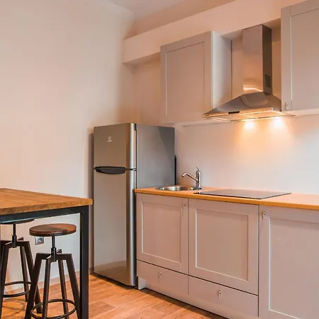 Noho Boutique , Premium Living Lazeon 7 Apartment