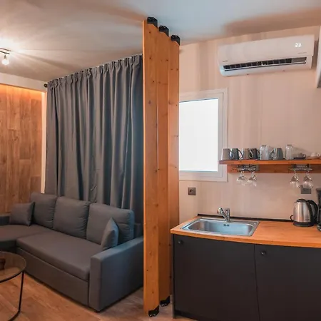 Noho Boutique , Premium Living Lazeon 7 Apartment *