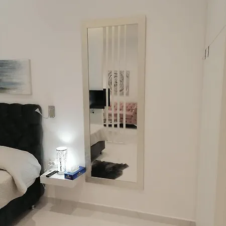 The Syntagma Luxury Apartment Athens