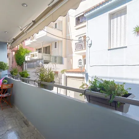 3bd Apt. Near Acropolis *