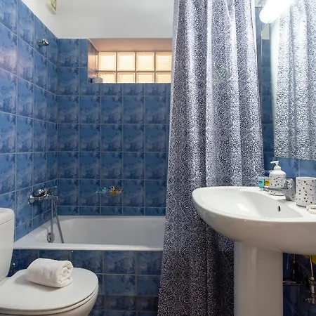 Apartment 3bd Apt. Near Acropolis