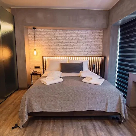 Project 3 Urban Chic Hotel