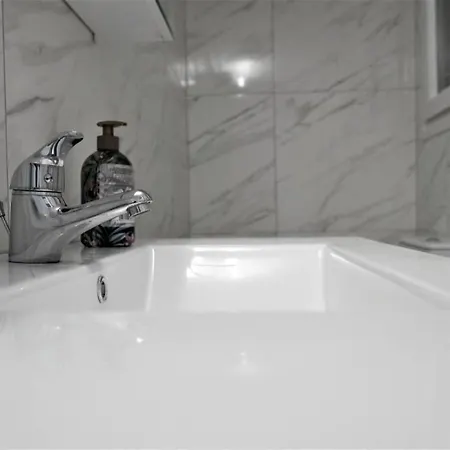 Apartment 3bd Next To Metro Luxury