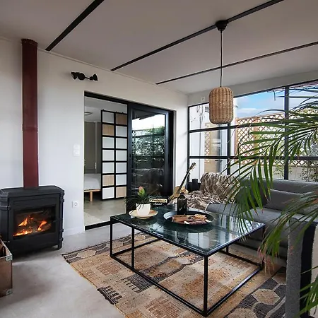 Unique Solar Penthouse With Jacuzzi And Sauna In Apartment Athens