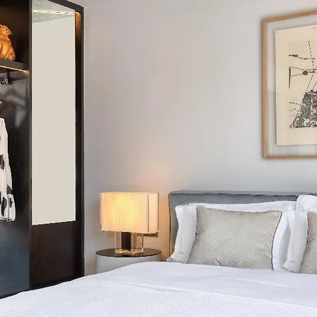Athenian Foss Hotel