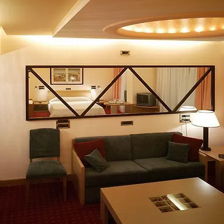 Centrotel 2*