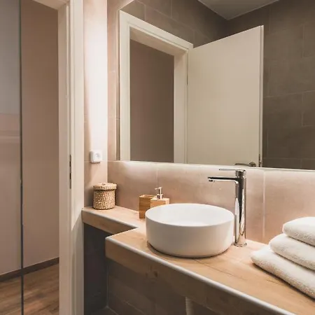 Apartment 90m2 Luxury In The Heart Of - Living Stone Sunstone