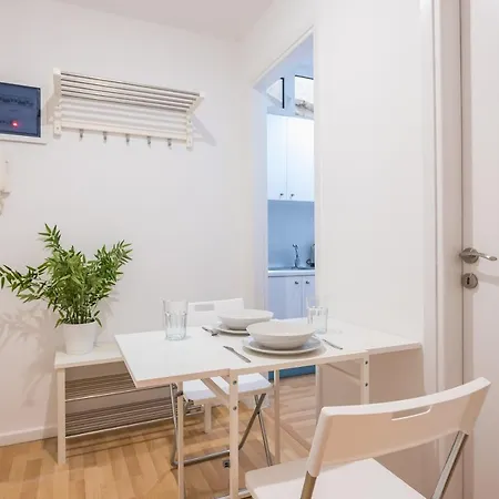 Apartment At Megaro Mousikis St Semi Basement 1bed 2 Pers