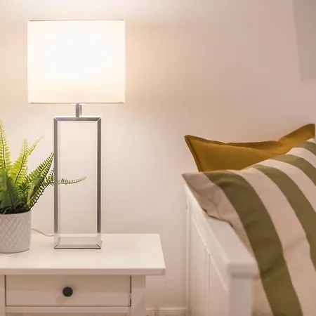 At Megaro Mousikis St Semi Basement 1bed 2 Pers *