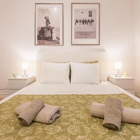 At Megaro Mousikis St Semi Basement 1bed 2 Pers Apartment Athens