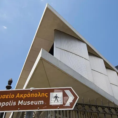 Apartment Skip Away From The Acropolis Museum By Athenian Homes