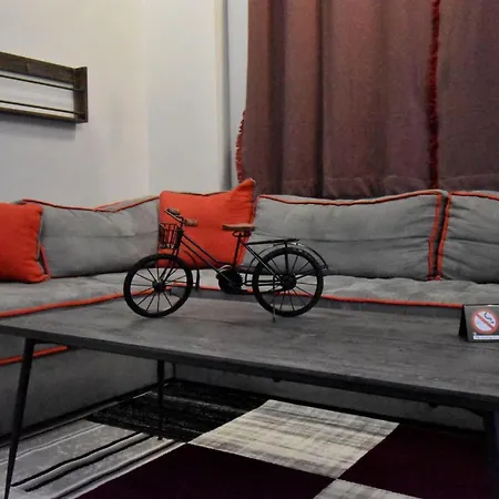 Apartment Rock, Few Steps From Acropolis Rocks!