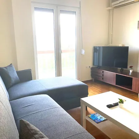3'metrostation &light Rail Station. Rn Northsouth Apartment