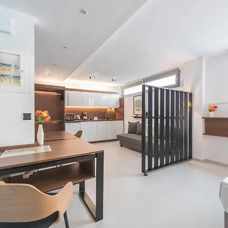 Apartment Phaedra, Hideaway Near Acropolis By Cloudkeys