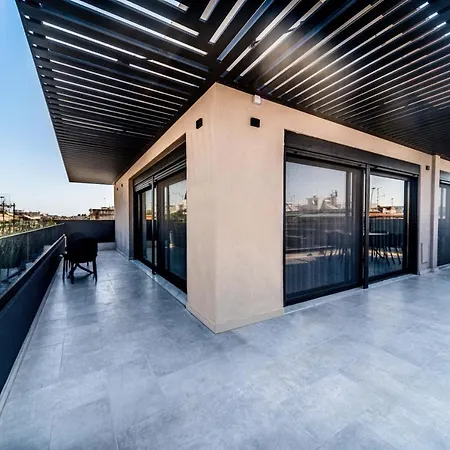 Aparthotel Lux&easy Downtown 4*
