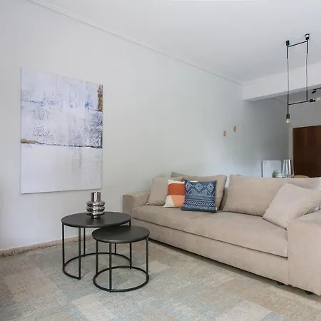 Pleasant 2br Near Helexpo By Upstreet Apartment