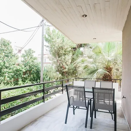 Pleasant 2br Near Helexpo By Upstreet Apartment