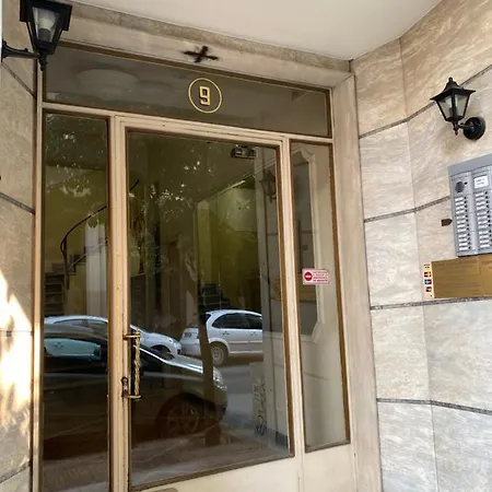Apartment Skip Away From The Acropolis Museum By Athenian Homes