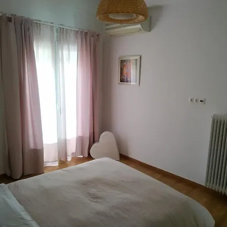 Michali's Koukaki Apartment *