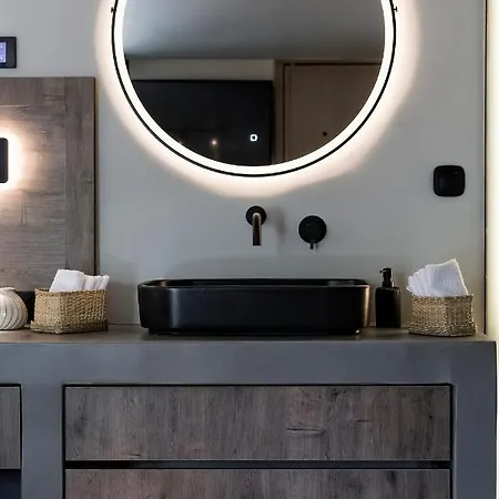 Kavouri Seaside Luxury Apartment