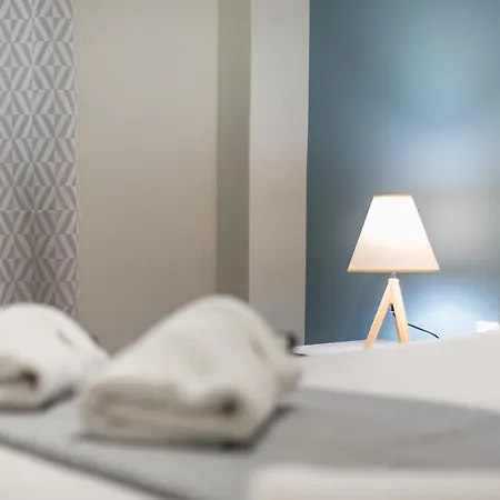 Stylish By Cloudkeys Apartment *
