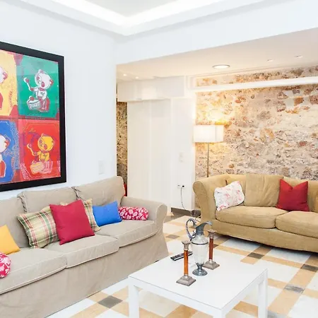 Chic Charming Apt. *