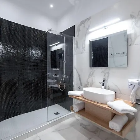 Plaka Arch B&B 3*