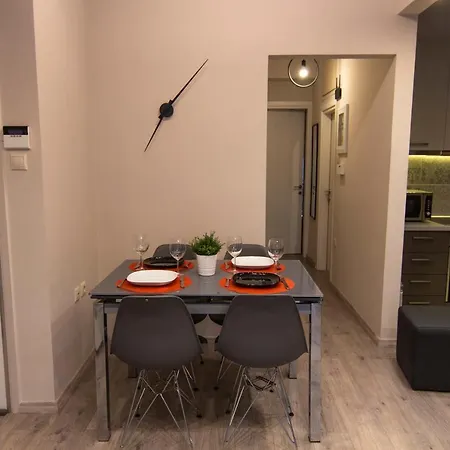 Apartment Luxury 10' From The Center! *