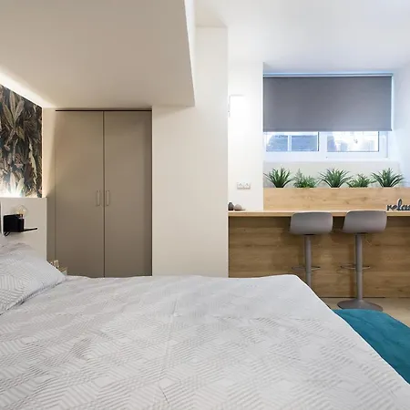 Gemelli Homm Skoufa Str Kolonaki Athens