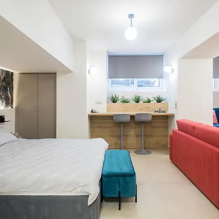 Gemelli Homm Skoufa Str Kolonaki Athens