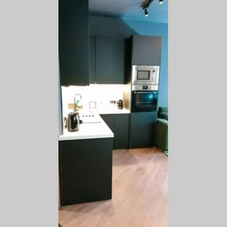- Plaka, 3, Kydathinaion Str. Διαμέρισμα