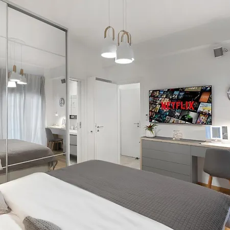 Pagrati Stunning αpartment 1 By Gianttrip Apartment *