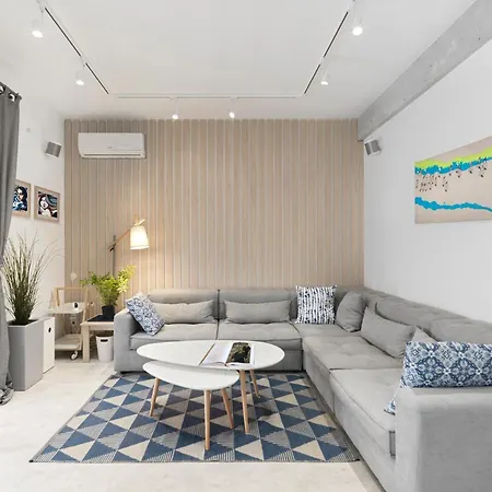 Pagrati Stunning αpartment 1 By Gianttrip