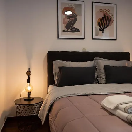 Spacious Close To The Sea And The Center Apartment *