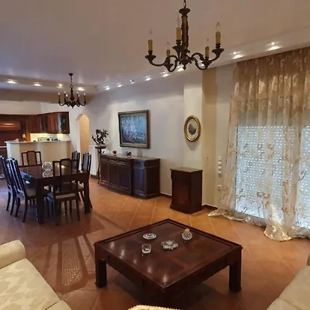 Athenian Luxury In Glyfada Apartment *