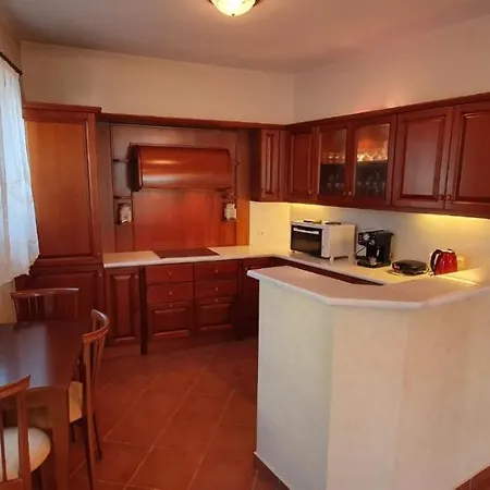 Athenian Luxury In Glyfada Apartment *