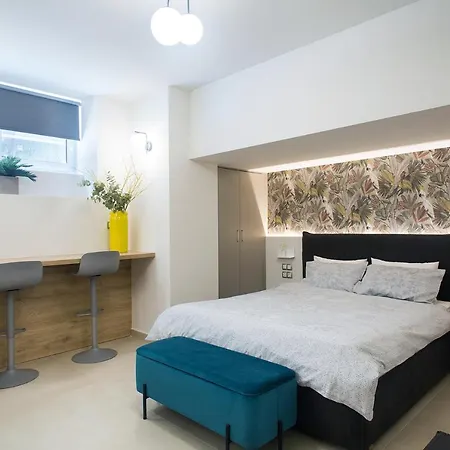 Gemelli Homm Skoufa Str Kolonaki * Athens